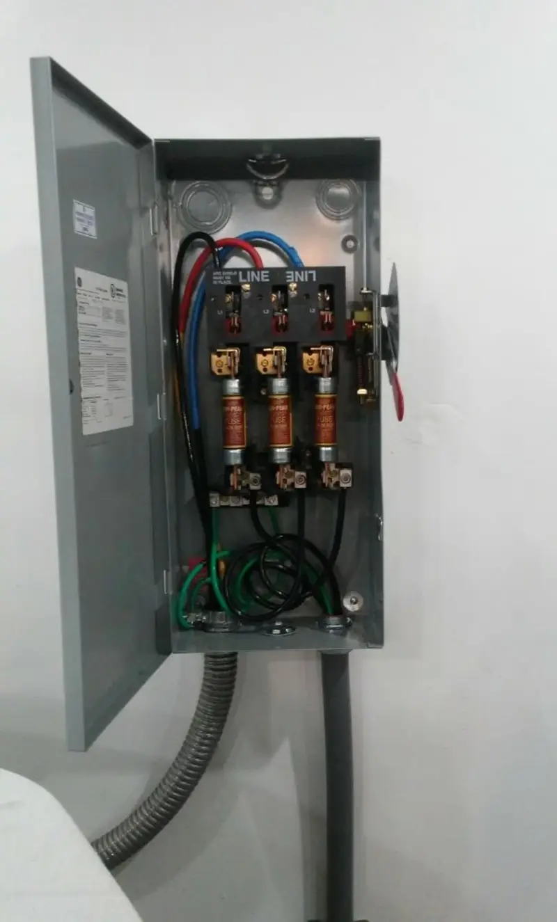 Three-phase disconnect switch installed for Smoke Detector Installation in Sloan